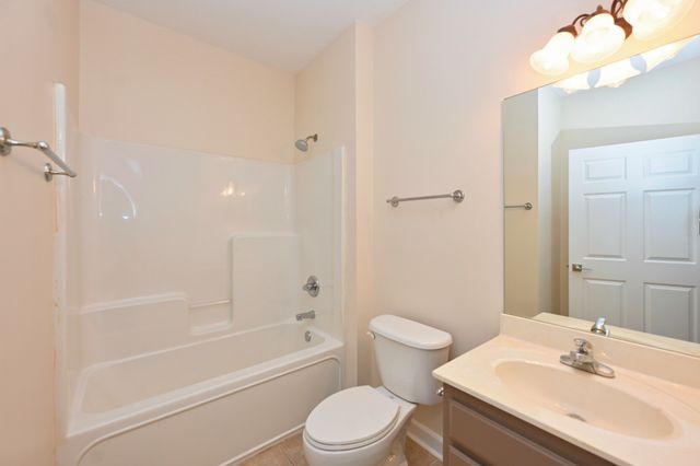 5 Hosier Ct, Lebanon, TN 37087
