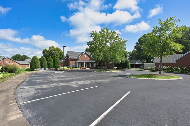5 Hosier Ct, Lebanon, TN 37087