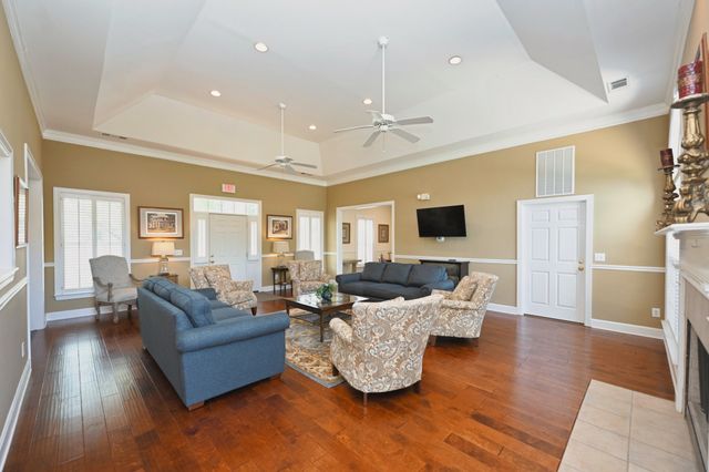 5 Hosier Ct, Lebanon, TN 37087