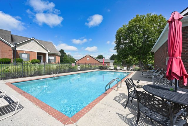 5 Hosier Ct, Lebanon, TN 37087