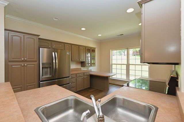 5 Hosier Ct, Lebanon, TN 37087
