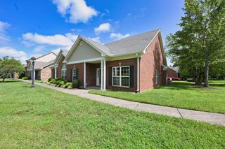 5 Hosier Ct, Lebanon, TN 37087