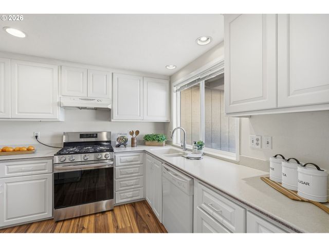 4490 Nw QUINAULT Ct, Portland, OR 97229