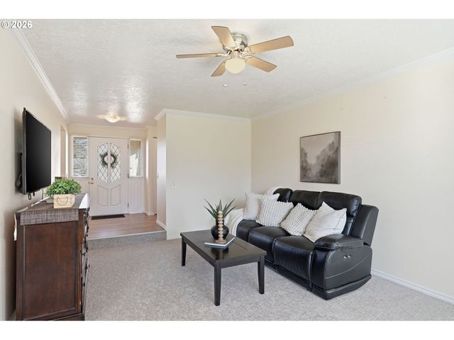 4490 Nw QUINAULT Ct, Portland, OR 97229