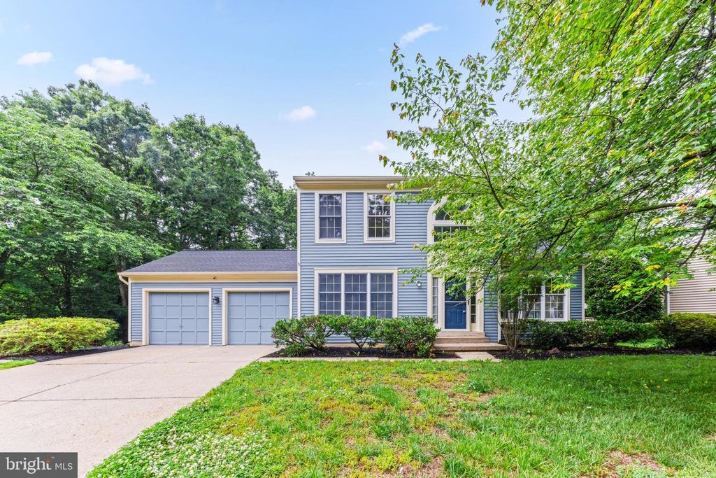 Image 1 of property listing at 403 RIDING RIDGE RD, Annapolis, MD 21403