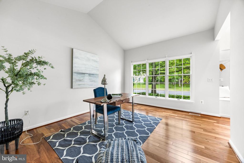 Image 24 of property listing at 403 RIDING RIDGE RD, Annapolis, MD 21403