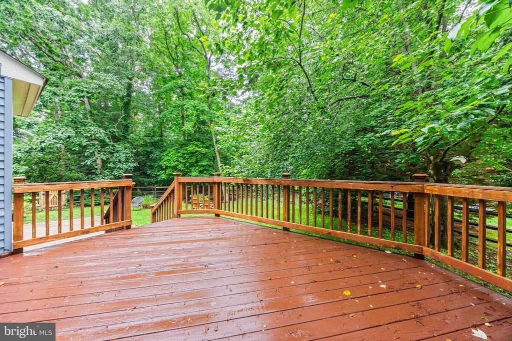 Image 44 of property listing at 403 RIDING RIDGE RD, Annapolis, MD 21403