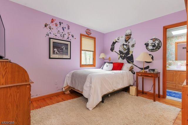 25 Bedford Rd, Summit City, NJ 07901