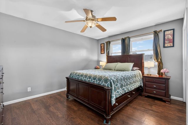 847 Appletree Drive, Schererville, IN 46375