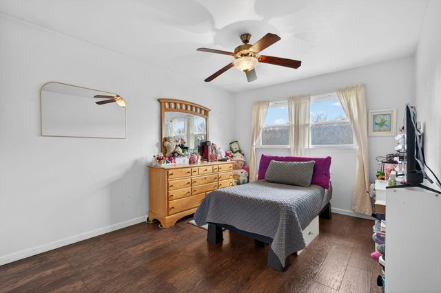 847 Appletree Drive, Schererville, IN 46375