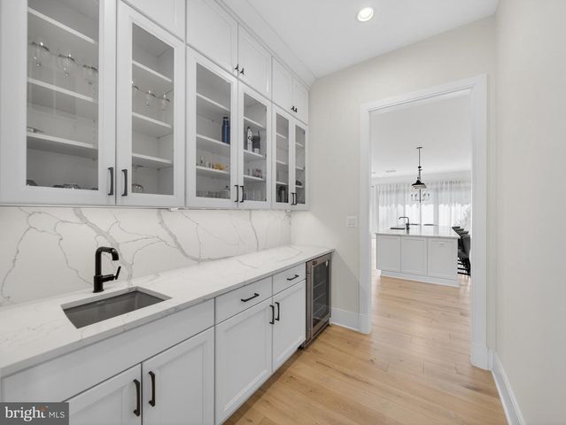 7700 LEESBURG DR, Bethesda, MD 20817