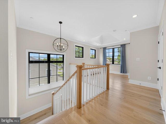 7700 LEESBURG DR, Bethesda, MD 20817
