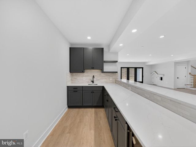 7700 LEESBURG DR, Bethesda, MD 20817