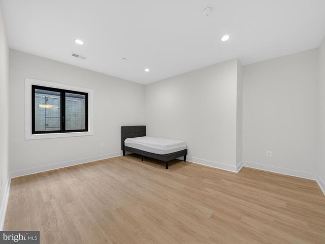 7700 LEESBURG DR, Bethesda, MD 20817