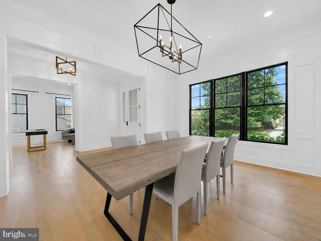 7700 LEESBURG DR, Bethesda, MD 20817