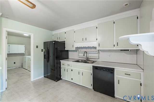13001 Greenwood Rd, Glen Allen, VA 23059