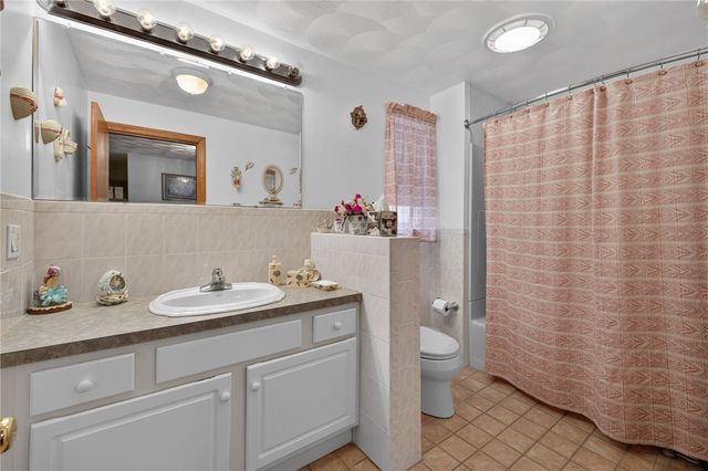 484 Weeden Street, Pawtucket, RI 02860
