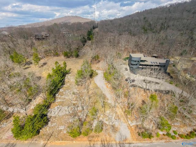 1611 Chandler Road SE, Huntsville, AL 35801