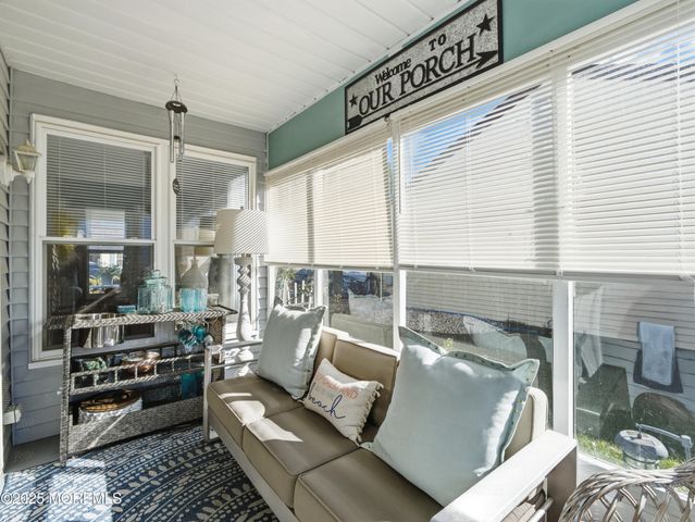 3 Oakham Row, Manchester, NJ 08759