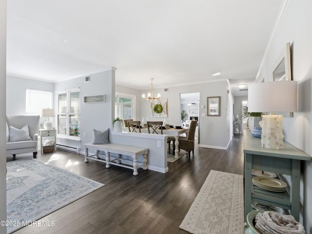 3 Oakham Row, Manchester, NJ 08759