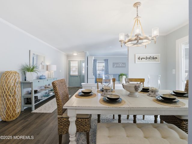 3 Oakham Row, Manchester, NJ 08759