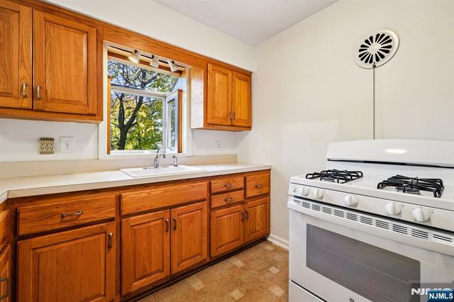 190 Bell Street, Belleville, NJ 07109