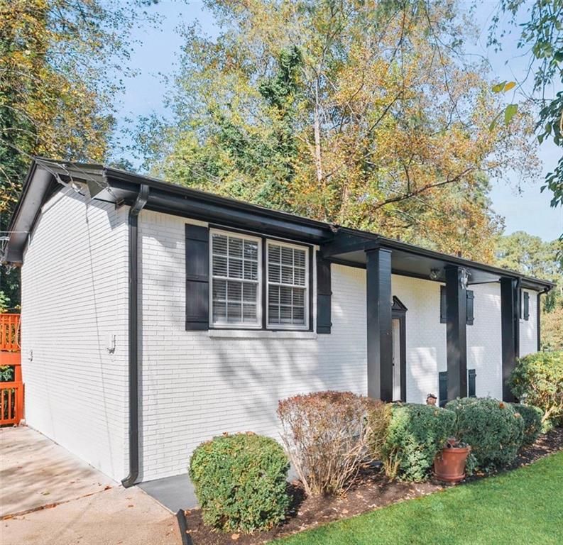 1969 Valley Ridge SW Drive, Atlanta, GA 30331