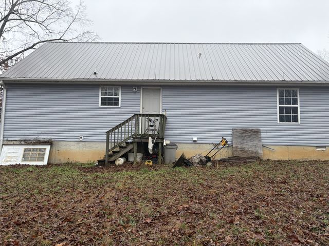 9111 Redbud Ln, Nunnelly, TN 37137