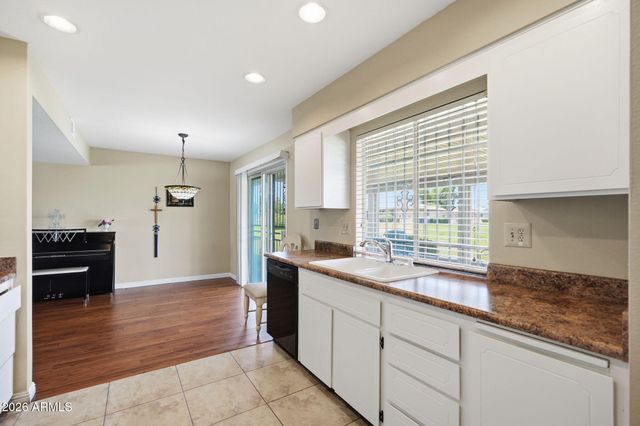 15227 N BOSWELL Boulevard, Sun City, AZ 85351