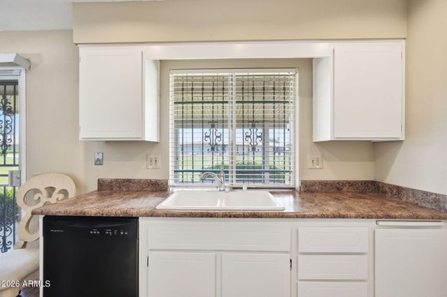 15227 N BOSWELL Boulevard, Sun City, AZ 85351