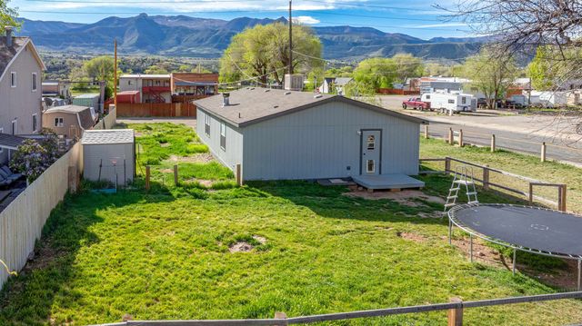 138 Hallett Street, Parachute, CO 81635