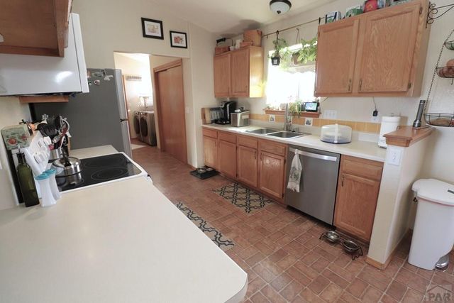 4746 Cuerno Verde Blvd, Colorado City, CO 81019