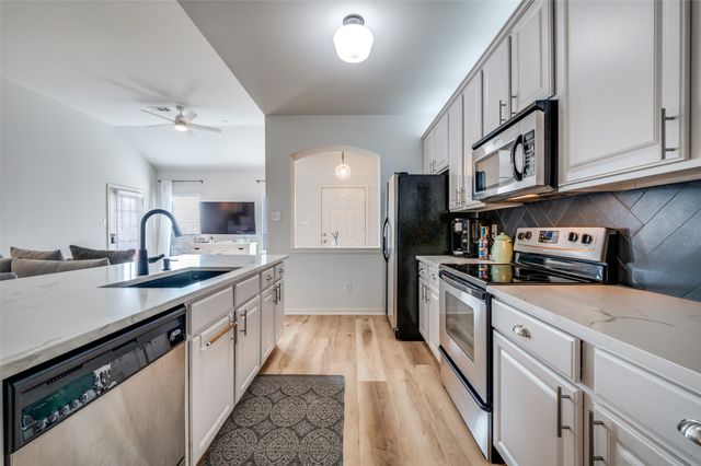 575 S Virginia Hills Drive 2906, Mckinney, TX 75072
