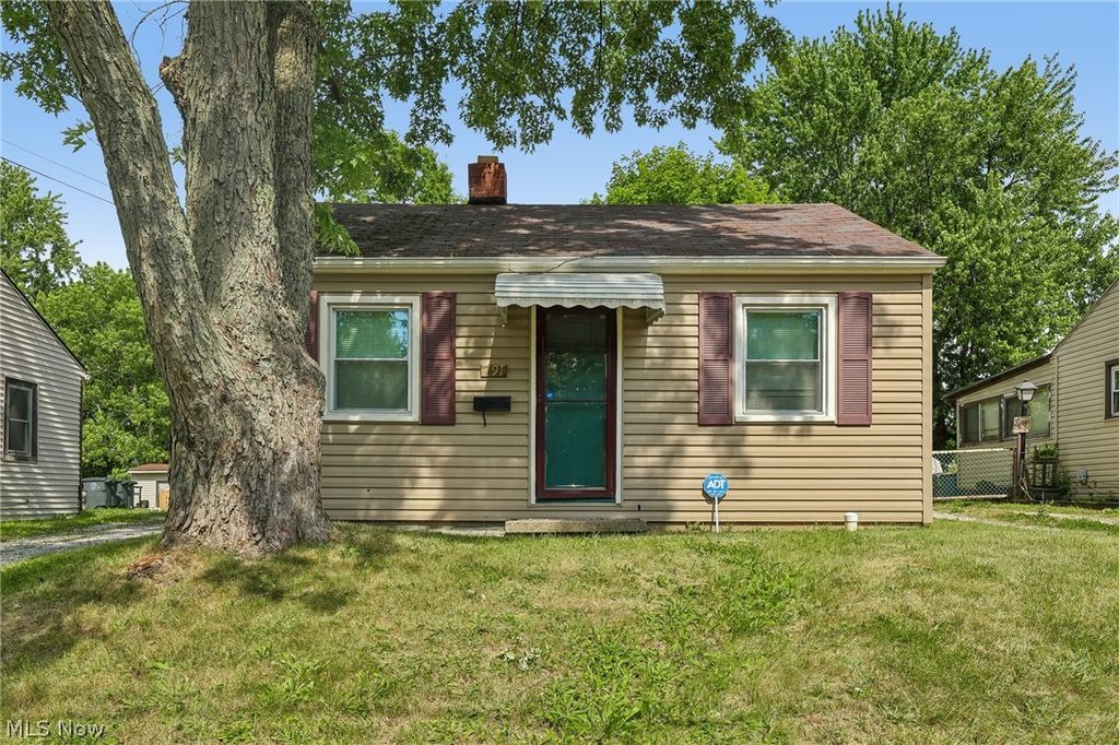 791 Eugene Street, Akron, OH 44306