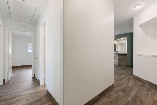 10638 Desert Springs Circle, Houston, TX 77095