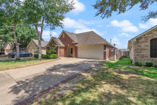 10638 Desert Springs Circle, Houston, TX 77095