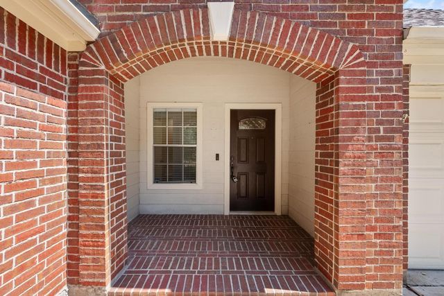 10638 Desert Springs Circle, Houston, TX 77095