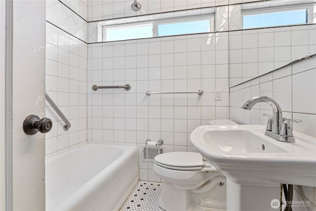 1912 Mill Avenue, Bellingham, WA 98225