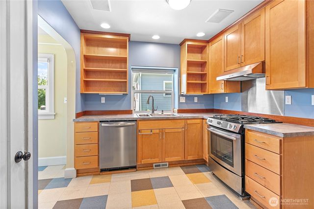 1912 Mill Avenue, Bellingham, WA 98225