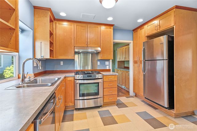1912 Mill Avenue, Bellingham, WA 98225