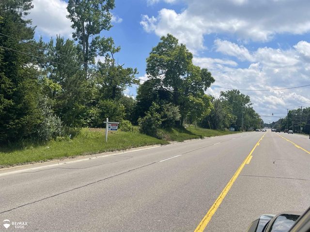 3353 S Center Road, Burton, MI 48519