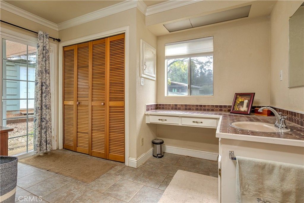 Image 13 of property listing at 1044 Mount Ida, Oroville, CA 95966