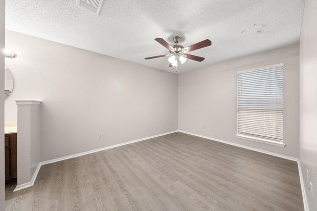 411 Greenlawn BLVD, Round Rock, TX 78664