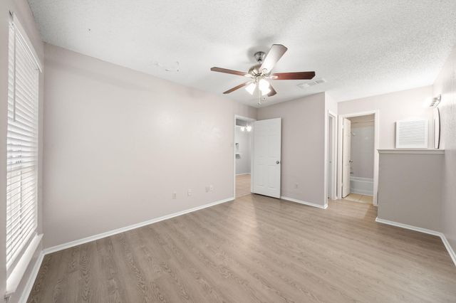 411 Greenlawn BLVD, Round Rock, TX 78664