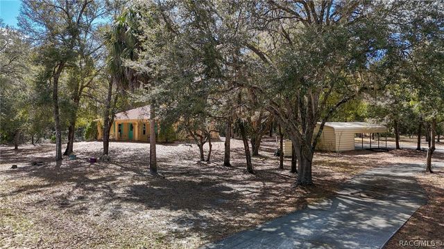 10022 N Twinflower Terrace, Crystal River, FL 34428