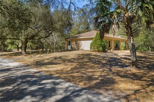 10022 N Twinflower Terrace, Crystal River, FL 34428