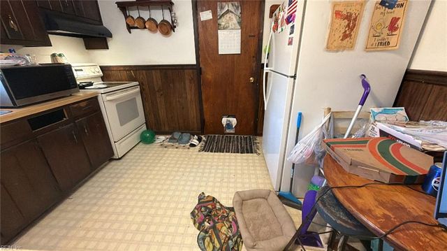2703 Woodford AVE, Hayes, VA 23072