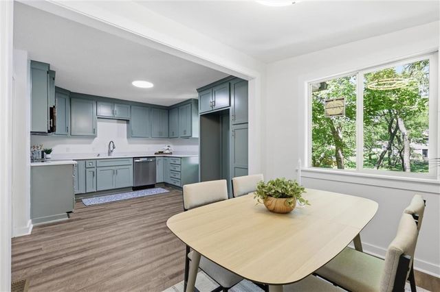 2 NE 70th Terrace, Kansas City, MO 64118