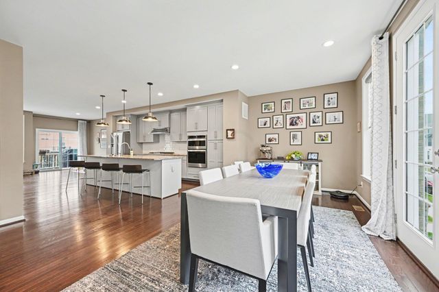 2733 S Spurway Drive, Ann Arbor, MI 48105