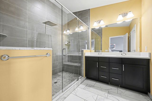 2733 S Spurway Drive, Ann Arbor, MI 48105